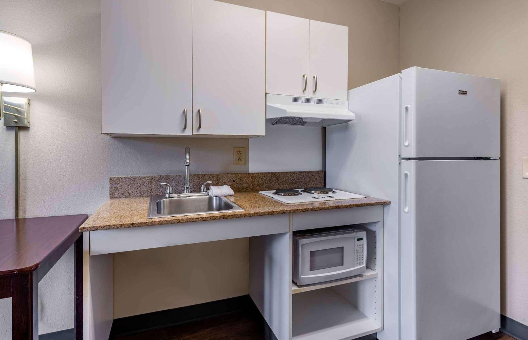 Extended Stay America Select Suites - Detroit - Sterling Heights Exterior foto